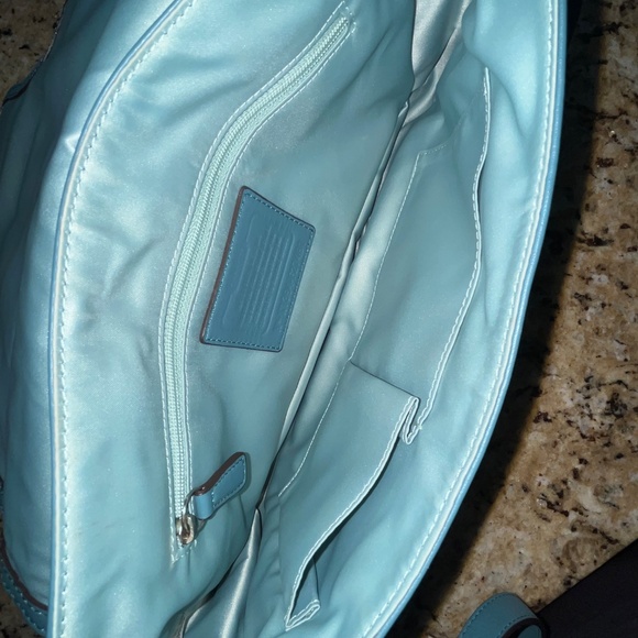 Classic Coach Blue Leather Crossbody Shoulder Bag - Picture 5 of 9
